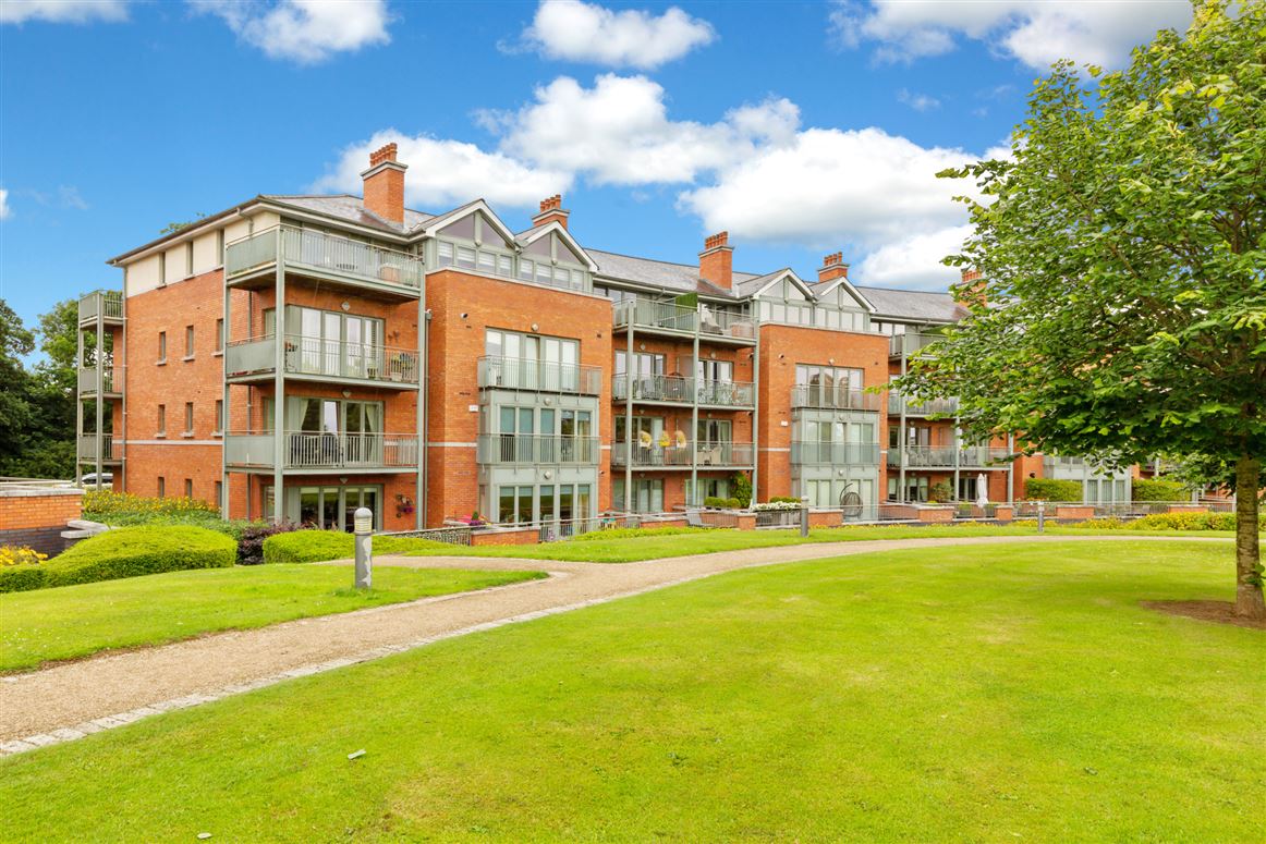 25 Maple Lodge, Farmleigh, Castleknock, Dublin 15.
