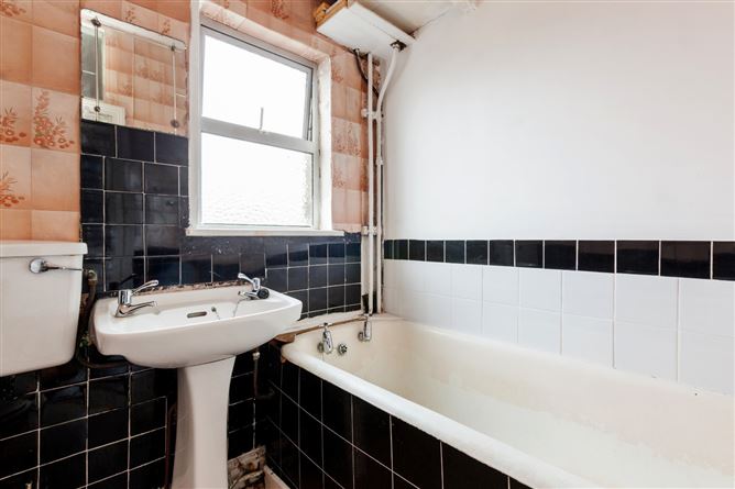 33 Shandon Drive, Phibsboro, Dublin 7