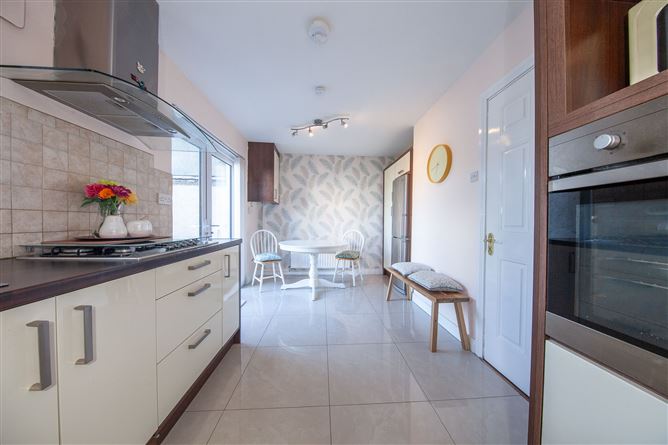 Photo 8 of 27 — 12 Bawnlea Avenue, Tallaght, Dublin