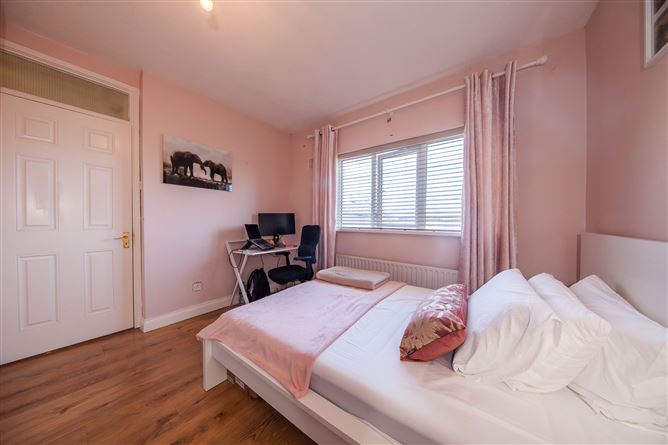 Photo 21 of 27 — 12 Bawnlea Avenue, Tallaght, Dublin