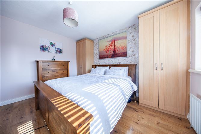 Photo 18 of 27 — 12 Bawnlea Avenue, Tallaght, Dublin
