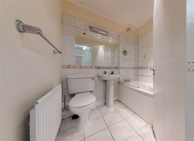 61 St Gabriels, Johnstown Road, Cabinteely, Dublin 18