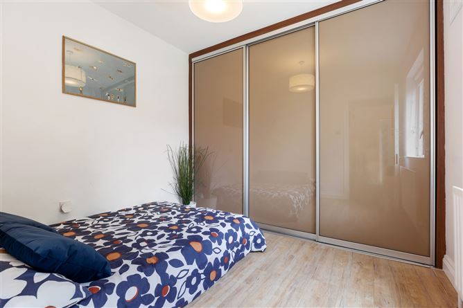 8 Stradbrook Grove, Blackrock, Co. Dublin