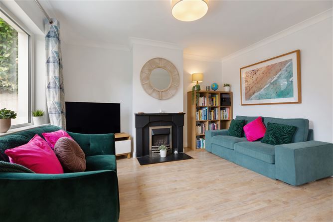 8 Stradbrook Grove, Blackrock, Co. Dublin