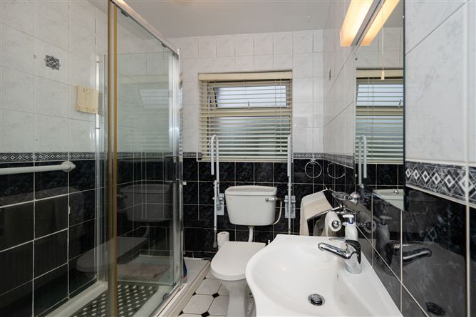 38 Glenwood, Carrigaline, Cork