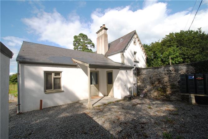 https://photos-a.propertyimages.ie/media/6/3/3/4913336/b649ec70-abdc-4dda-9ba3-b9555da84ce3_l.jpg
