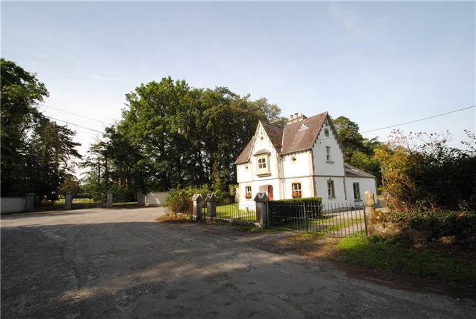 https://photos-a.propertyimages.ie/media/6/3/3/4913336/b649ec70-abdc-4dda-9ba3-b9555da84ce3_l.jpg