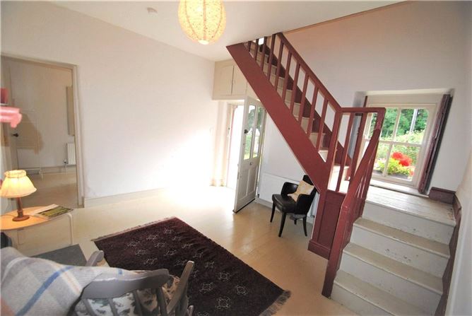 https://photos-a.propertyimages.ie/media/6/3/3/4913336/b649ec70-abdc-4dda-9ba3-b9555da84ce3_l.jpg