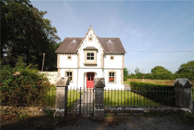 https://photos-a.propertyimages.ie/media/6/3/3/4913336/b649ec70-abdc-4dda-9ba3-b9555da84ce3_l.jpg