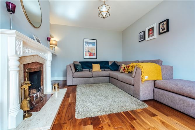 https://photos-a.propertyimages.ie/media/6/3/3/4935336/9cd4dd47-2810-4345-beac-4263e8ce3e08_l.jpg