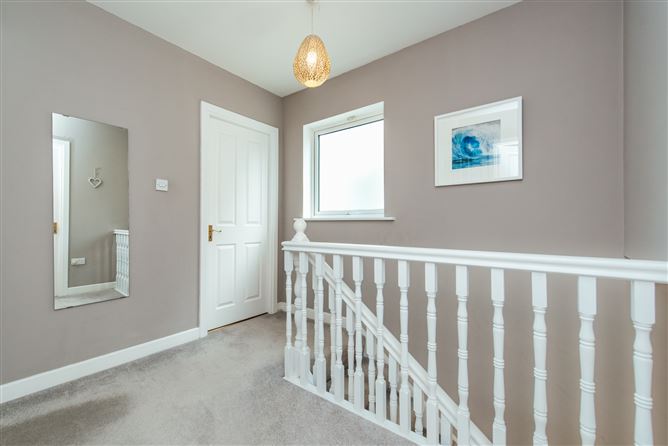 https://photos-a.propertyimages.ie/media/6/3/3/4935336/9cd4dd47-2810-4345-beac-4263e8ce3e08_l.jpg