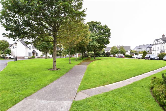 72 Churchfields, Salthill, Galway