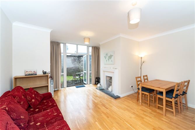 17 The Crescent, Farranlea Road, Model Farm Road, Cork