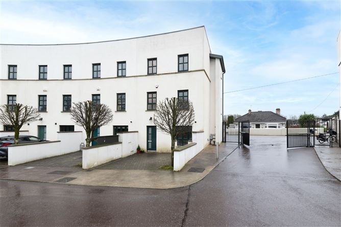 17 The Crescent, Farranlea Road, Model Farm Road, Cork