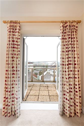 17 The Crescent, Farranlea Road, Model Farm Road, Cork