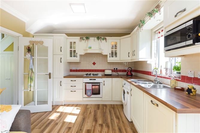 13 Cherryorchard Heights, Enniscorthy, Co. Wexford