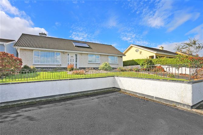 Main image for 59 Tullyvarraga Court,Shannon,Co Clare,V14 TW10