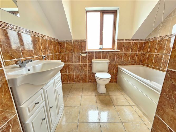 10 Brodagh View, Crusheen, Ennis, Co. Clare