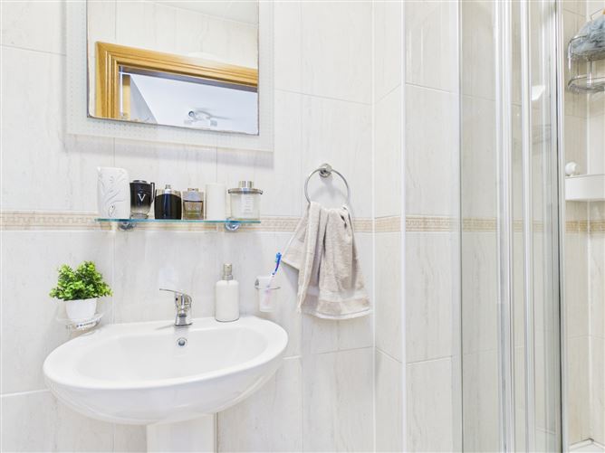 Photo 11 of 30 — 16 Lalor Way, Fairgreen, Portlaoise, Co. Laois