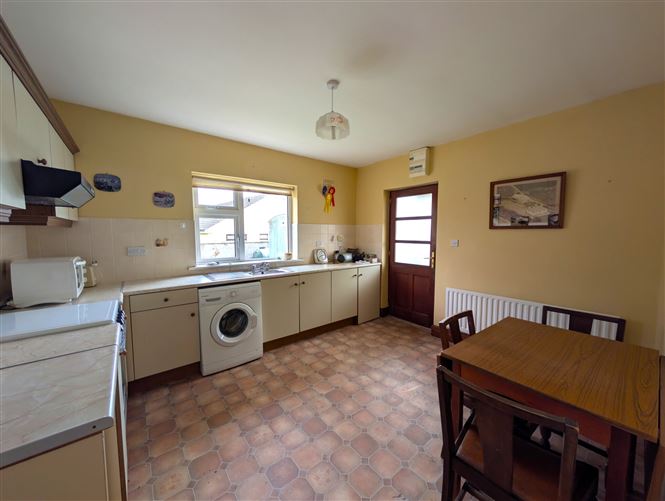 4 Larch Hill, Swinford, Co. Mayo