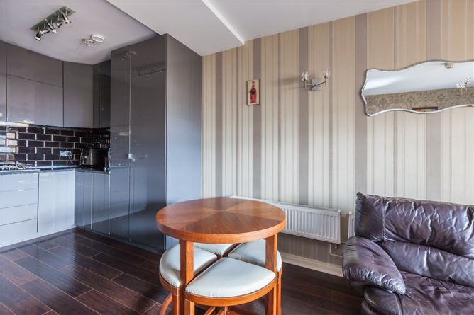 Apt 6, 22 Marsfield Avenue, Clongriffin, Dublin 13.