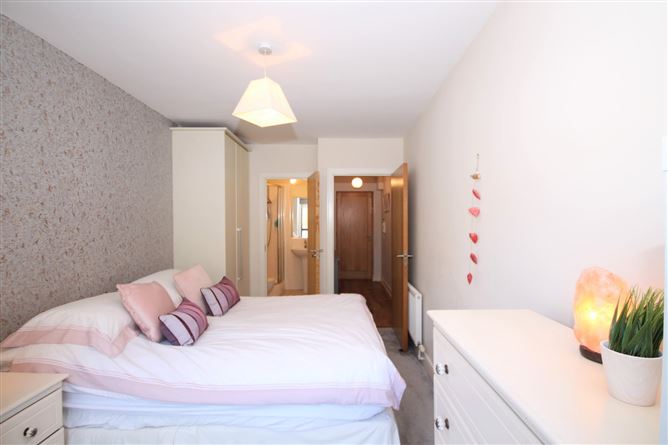 418 Olcovar, Shankill, Dublin 18