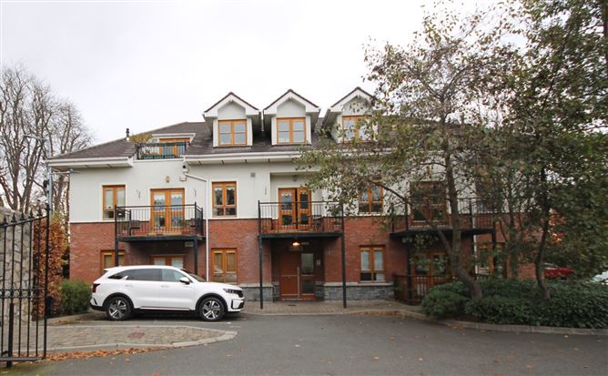 1 Claremount, Shankill, Dublin 18