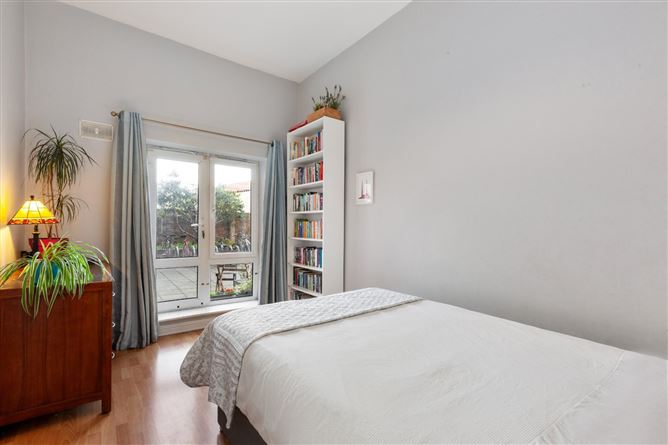 56 Mountjoy Square, Dublin 1