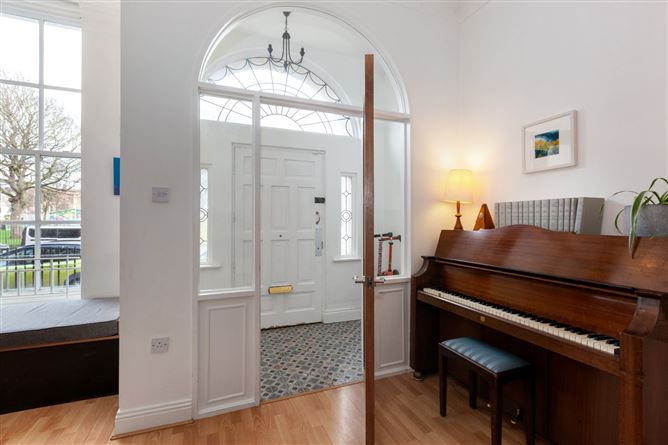 56 Mountjoy Square, Dublin 1