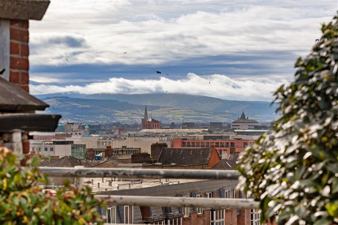 56 Mountjoy Square, Dublin 1