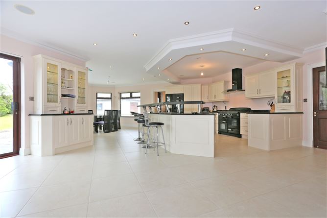 Cahercanivan, Kilmihil, Co. Clare.