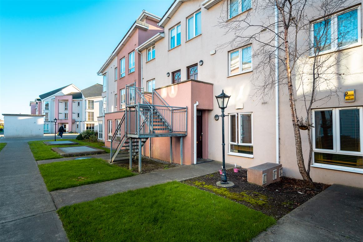 40 Orchard Way, Clarehall, Dublin 13 Leonard Wilson Keenan 4709536