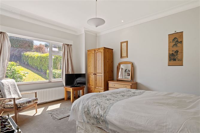 https://photos-a.propertyimages.ie/media/6/3/5/5003536/e2521f3b-1371-4a66-83c0-eb2e03c7eba6_l.jpg