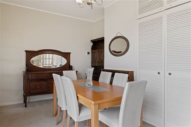 https://photos-a.propertyimages.ie/media/6/3/5/5003536/e2521f3b-1371-4a66-83c0-eb2e03c7eba6_l.jpg
