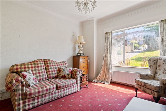 https://photos-a.propertyimages.ie/media/6/3/5/5003536/e2521f3b-1371-4a66-83c0-eb2e03c7eba6_l.jpg