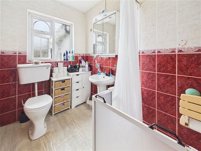 Photo 8 of 10 — 13 Millview, Toomevara, Nenagh, Co. Tipperary