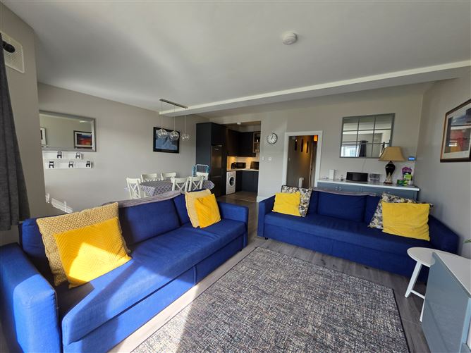 11B Spanish Cove, Kilkee, Clare