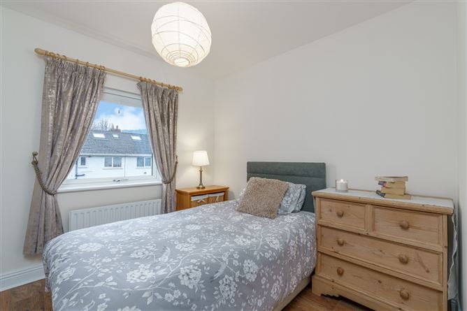 18 Glencairn Park, The Gallops, Leopardstown,   Dublin 18