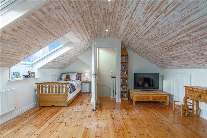 18 Glencairn Park, The Gallops, Leopardstown,   Dublin 18