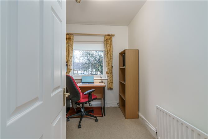 18 Glencairn Park, The Gallops, Leopardstown,   Dublin 18