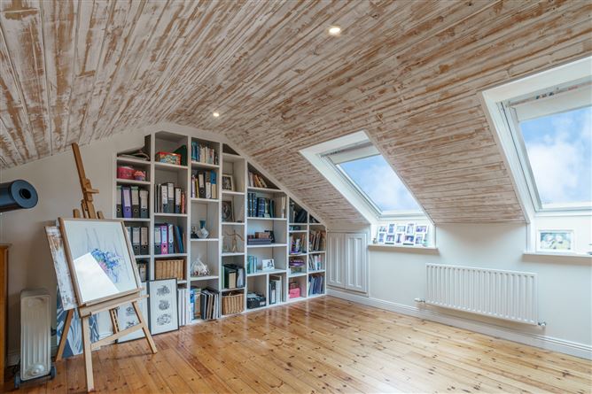 18 Glencairn Park, The Gallops, Leopardstown,   Dublin 18