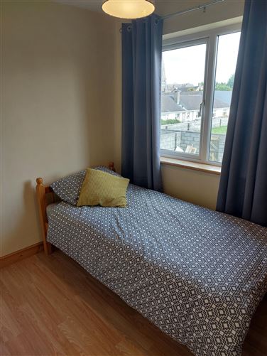 28 Gort Na Ri, Gort, Galway