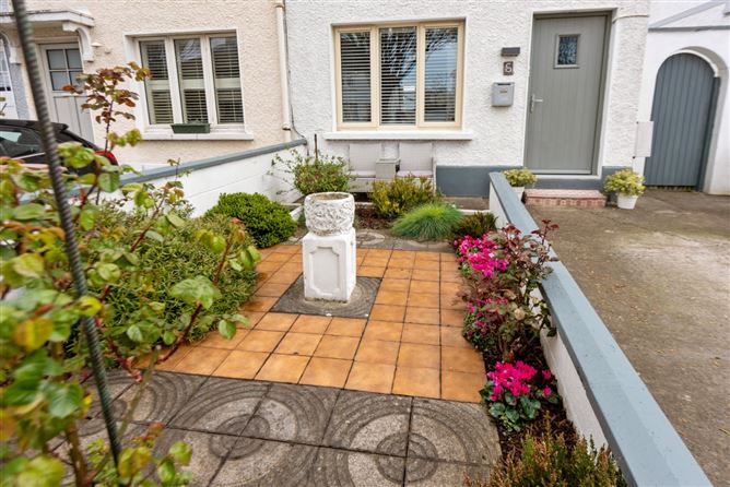 6 Mount Drummond Square, Harolds Cross, Dublin 6