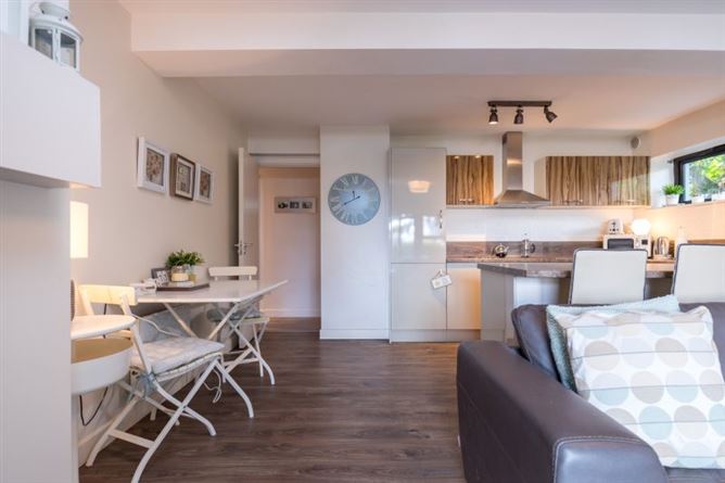 No.2 Bayside Court, Rosslare Strand, Wexford