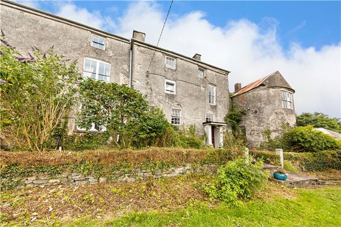 Moate Castle, Mainstreet, Moate, Co. Westmeath