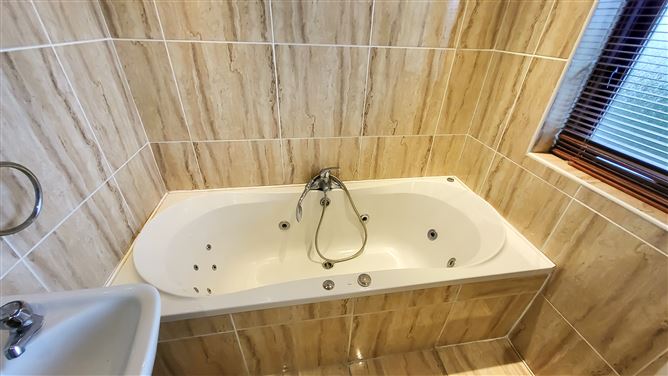 8 Beachside Lawn, Riverchapel, Courtown, Gorey, Wexford