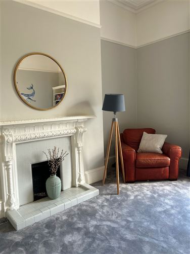 https://photos-a.propertyimages.ie/media/6/3/6/4914636/a1af5005-8c08-49a4-8ae7-f58cdf57954a_l.jpg