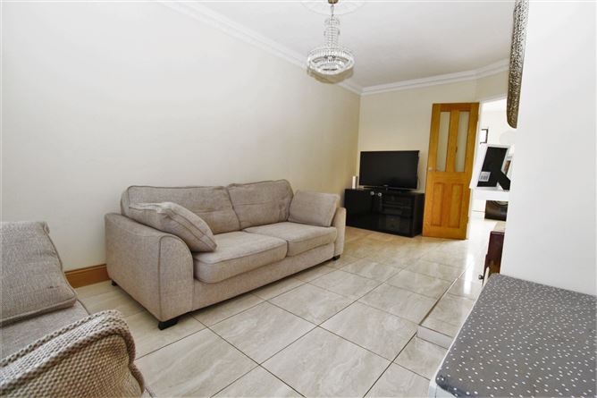 8 The Avenue, Mulhuddart Wood, Mulhuddart, Dublin 15