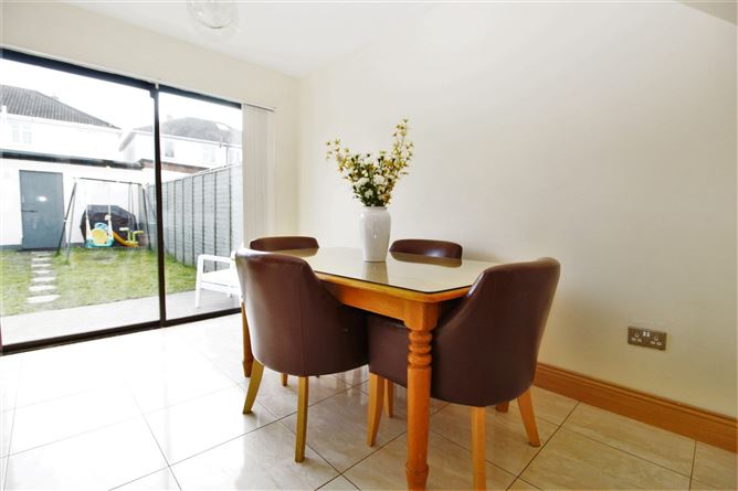 8 The Avenue, Mulhuddart Wood, Mulhuddart, Dublin 15