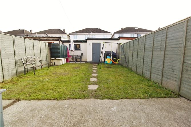 8 The Avenue, Mulhuddart Wood, Mulhuddart, Dublin 15